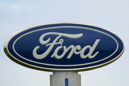 19briefing-ford-supplychain1-superjumbo